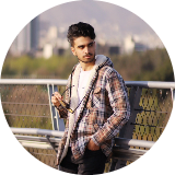 سینا فرهمندیان
